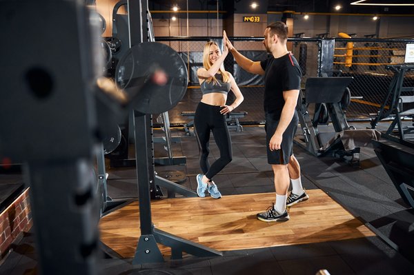 Trouver le coach sportif lyon idéal pour s'entraîner chez soi